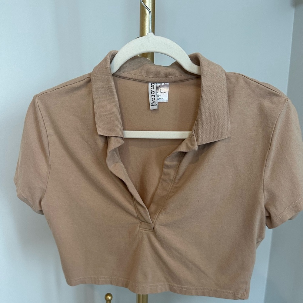 8/$20  H&M Divided Beige Cropped Top Large NWOT - Picture 4 of 5